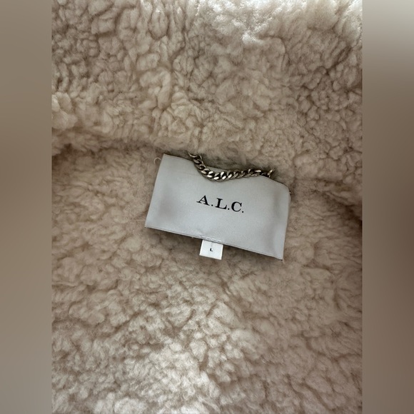 ALC Sutton Vest - Picture 9 of 10